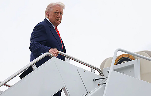 Трамп підтвердив, що повертався з саміту НАТО не президентським літаком